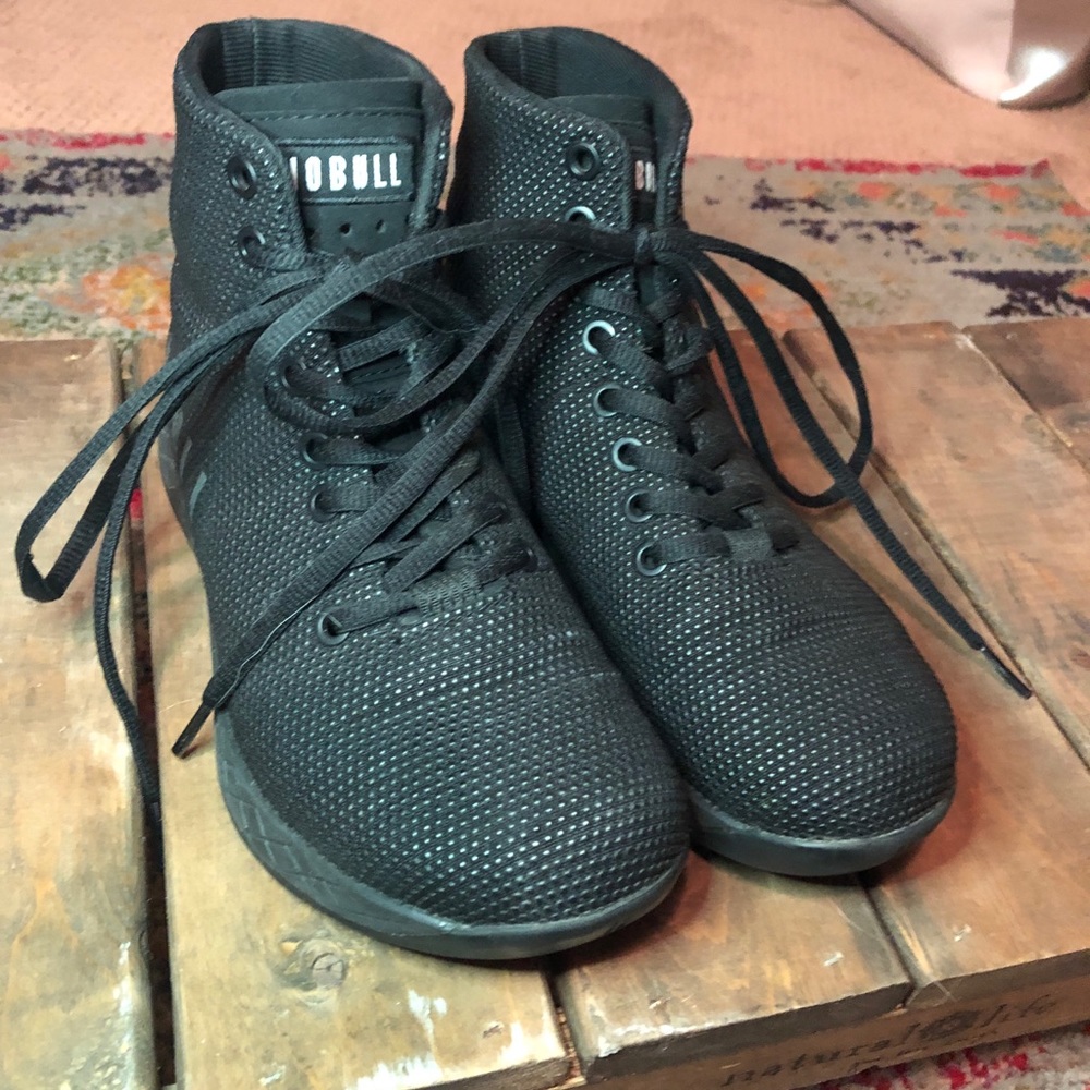 Black High-Top NoBull Size 6.5